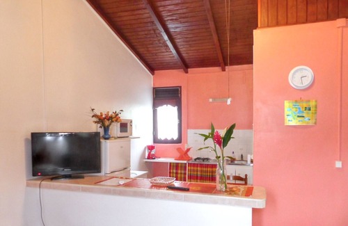 Capesterre-Belle-Eau Apartment | Homerez - Studio in Capesterre Belle Eau