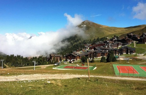 Belle Plagne Apartment | Homerez - Studio in Mâcot-la-Plagne