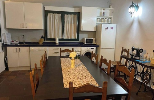 Palazuelos de Eresma Villa | Homerez - Villa in Palazuelos de Eresma