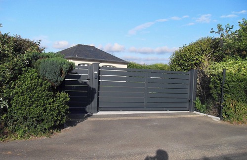 Kersaint-Plabennec Villa | Homerez - Villa in Kersaint-Plabennec
