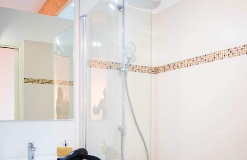 Dollon Villa | Homerez - Villa for 12 ppl. with swimming-pool, garden and terrace at Dollon