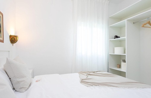 Campanillas Villa | Homerez - Villa for 6 ppl. with swimming-pool, garden and terrace at Málaga
