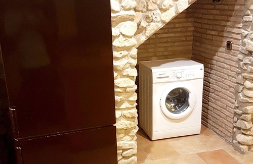 Ecija Villa | Homerez - Villa for 6 ppl. with swimming-pool, garden and terrace at Écija