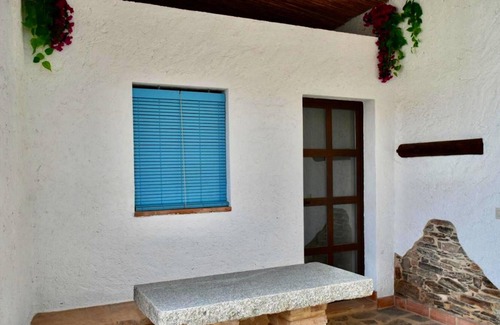 Santa Elena Villa | Homerez - Villa for 8 ppl. with swimming-pool and terrace at Santa Elena