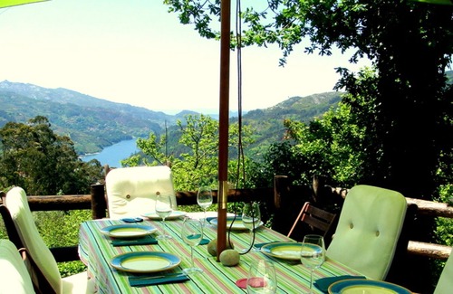 Ventosa Villa | Homerez - Villa for 8 ppl. with swimming-pool, garden and terrace at Ventosa