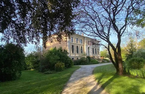 La Croix-Blanche Villa | Homerez - Villa in La Croix-Blanche