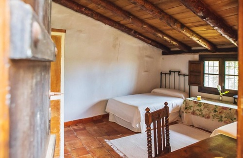 Domingo Garcia Villa | Homerez - Villa in Domingo Garcia