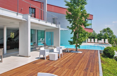 Saint-Desirat Villa | Homerez - Villa in Saint Désirat
