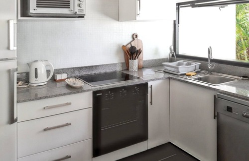 Saint-Francois Villa | Homerez - Villa in Saint François, private pool