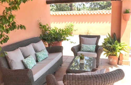 Hornachuelos Villa | Homerez - Villa in Hornachuelos