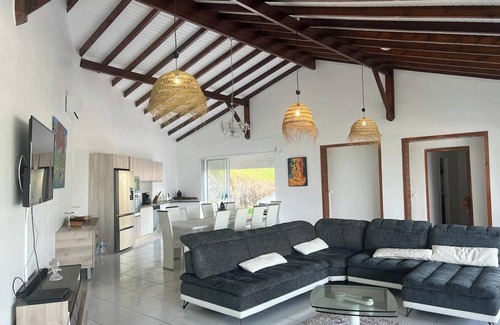 Perinet Villa | Homerez - Villa in Le Gosier - Pool