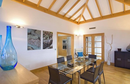 Playa Blanca Villa | Homerez - Villa in Playa Blanca