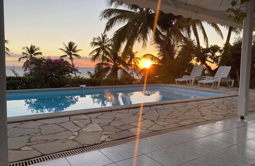 Saint-Pierre Villa | Homerez - Villa in Saint-Pierre