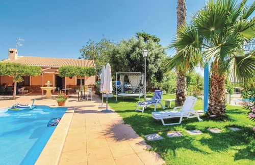 La Marina Villa | Homerez - Villa with Pool in Alicante