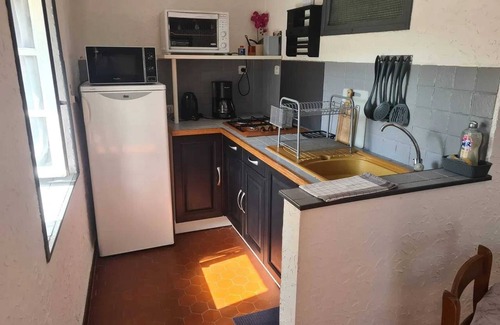 Alleyras Apartment | Homerez - Welcoming apartment with mountain and lake view