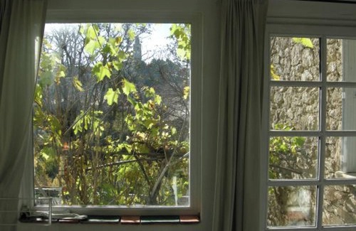 Reillanne House | Homerez - Welcoming House in Reillanne with Enclosed Garden