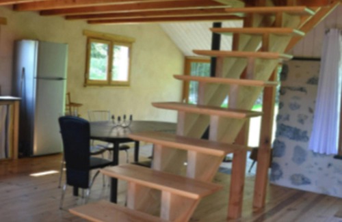 Gembrie House | Homerez - Welcoming House in Gembrie with Shared Pool
