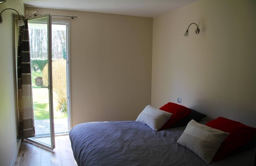 Plaisir House | Homerez - Welcoming House in Plaisir - Perfect for Families