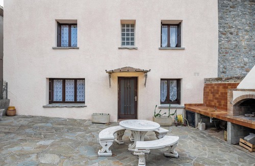 Albas House | Homerez - Welcoming House with Garden in Albas