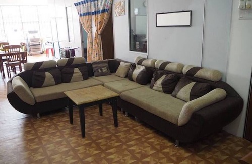 Kangkar Pulai House | Homestay Budget Bestari