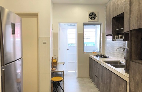 Shah Alam House | Homestay 7-12pax In Shah Alam