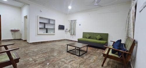 Chennai Villa | HOMESTAY - AC 3 BHK NEAR AlRPORT