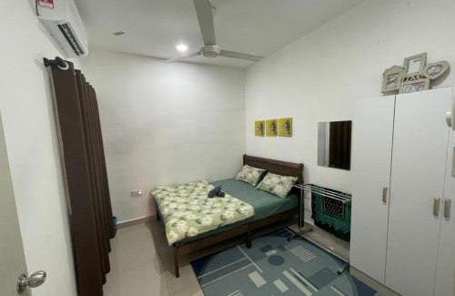 Pekan House | Homestay Azirah-musleem preferred