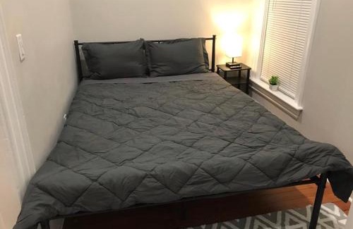 Dorchester House | HomeStay - B&B - Near Savin Hill - JFK-Umass