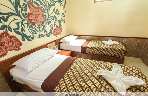 Prawirotaman House | Homestay bernuansa klasik dengan kolam renang dan taman