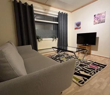 Hammerfest House | Homestay - Central Hammerfest