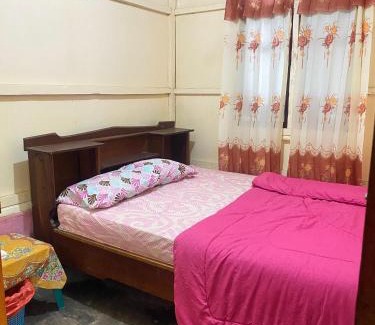 Moni House | Homestay Century Moni Waturaka