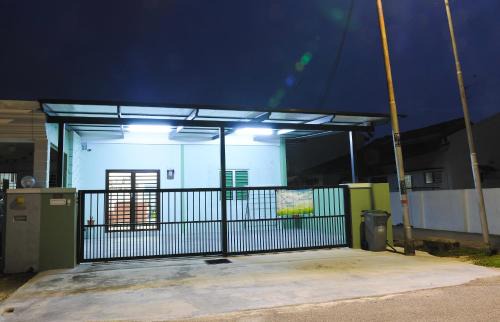 Bukit Baru House | Homestay Comfort House at Melaka Bukit Baru
