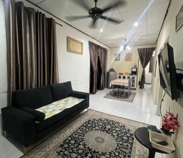 Kepala Batas House | Homestay D'Putra Bertam - Homestay Kolam Bajet