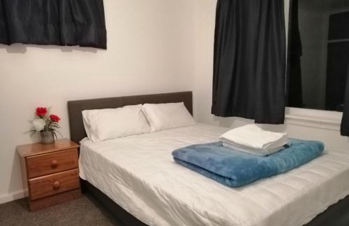 Christchurch House | Homestay Double room, near the city center
