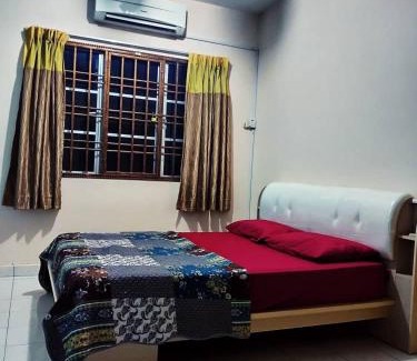 Batu Caves House | HOMESTAY GOMBAK PERMAI
