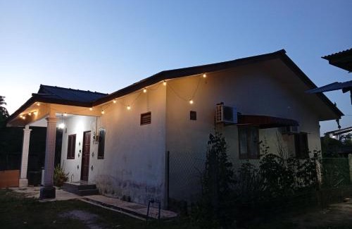 Kampung Lerek House | Homestay Idaman di Kuala Terengganu dengan 2 Bilik Aircond - Harga utk 1 rumah