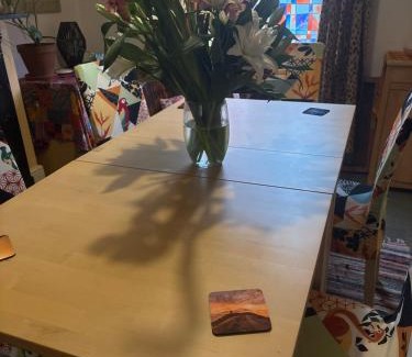 Glastonbury House | Homestay in The Heart Of Avalon