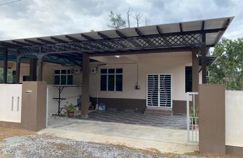 Ayer Lanas House | Homestay Jeli - Cattleya Inn Muslim