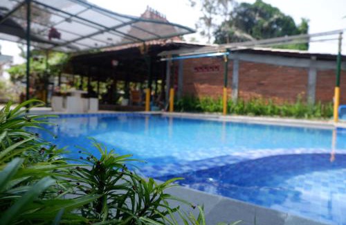 Sinduharjo House | Homestay Joglo Seruni Syariah
