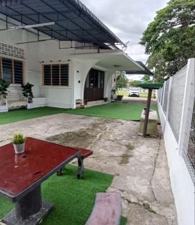 Kuala Kangsar House | Homestay Laman Dahlia