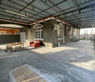 Kampung Tanah Kebun House | Homestay MamaTwinz, musslimstay, Parit Buntar