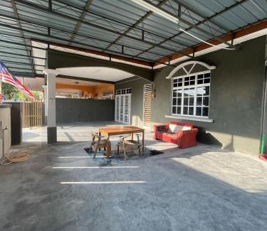 Kampung Tanah Kebun House | Homestay MamaTwinz, musslimstay, Parit Buntar