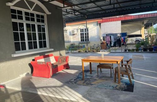 Kampung Tanah Kebun House | Homestay MamaTwinz, musslimstay, Parit Buntar