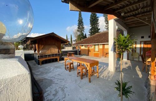 Rancabali House | Homestay Nadiviya Alamendah