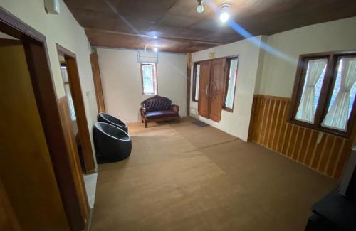 Rancabali House | Homestay Nadiviya Alamendah