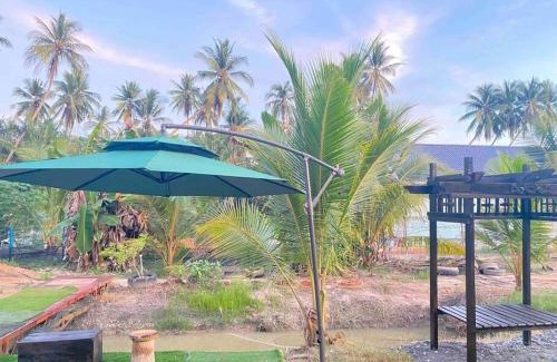 Kampung Sungai Burong House | Homestay Naim Sabak Bernam