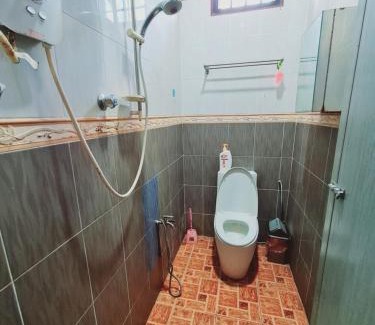 Kampung Seren House | Homestay Nukman Bukit Besi