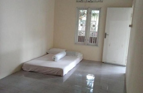 Kecamatan Kuripan House | Homestay Pedaleman