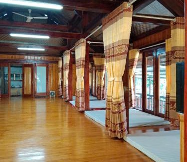 Van Chan House | Homestay phố núi suối giàng