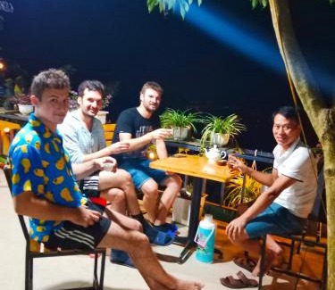 Van Chan House | Homestay phố núi suối giàng